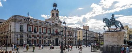 Puerta del Sol Square Puerta del Sol Square - Main Destinations in